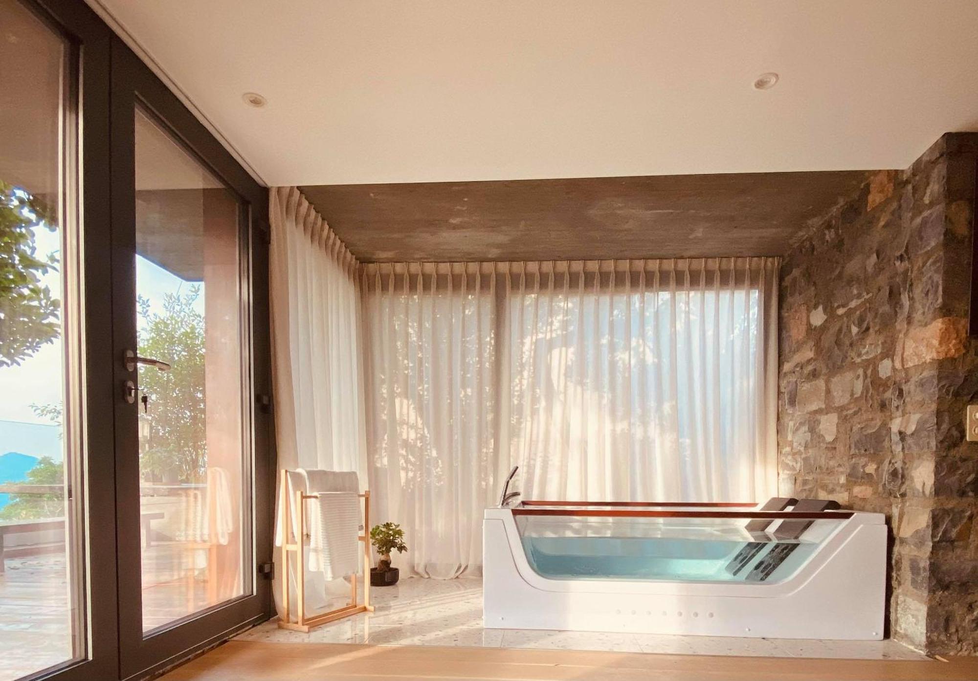 Family Suite With Garden And Amaizing View To Lugano Cademario Bagian luar foto